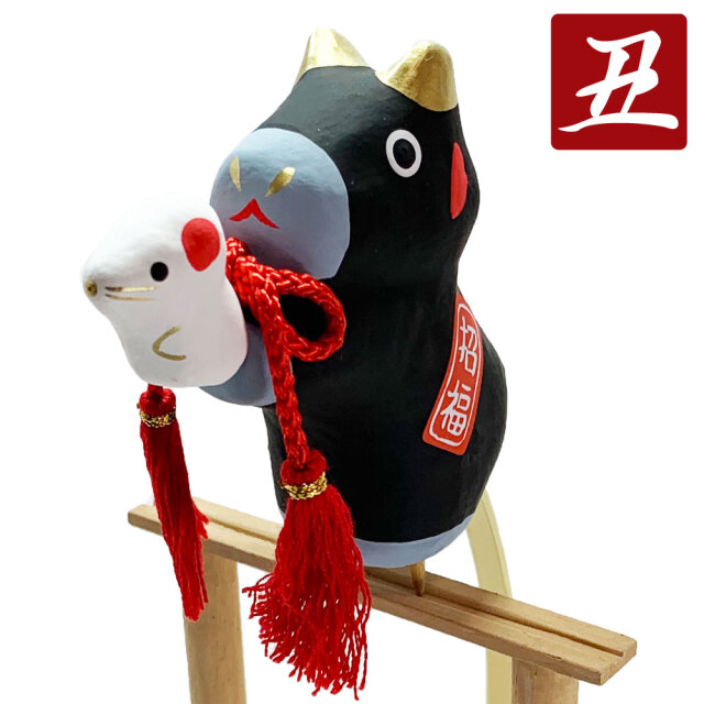 干支　丑年　牛　うし　ウシ　２０２１　令和３年　飾り　龍虎堂　リュウコドウ　日本