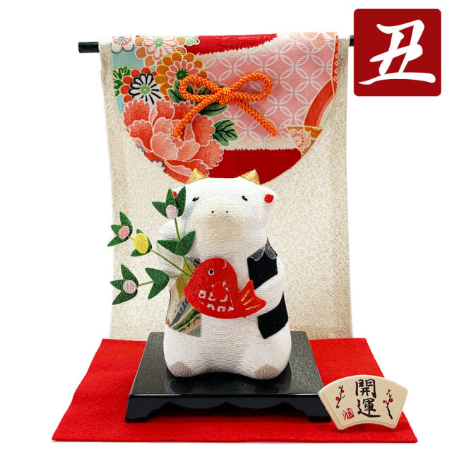 干支　丑年　牛　うし　ウシ　２０２１　令和３年　飾り　龍虎堂　リュウコドウ　日本