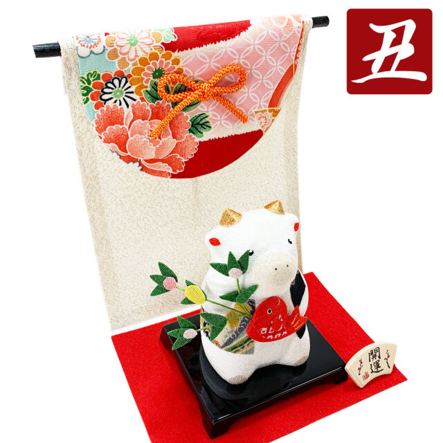 干支　丑年　牛　うし　ウシ　２０２１　令和３年　飾り　龍虎堂　リュウコドウ　日本