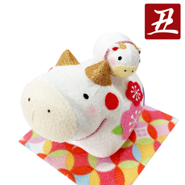 干支　丑年　牛　うし　ウシ　２０２１　令和３年　飾り　龍虎堂　リュウコドウ　日本