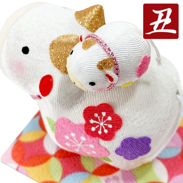 干支　丑年　牛　うし　ウシ　２０２１　令和３年　飾り　龍虎堂　リュウコドウ　日本